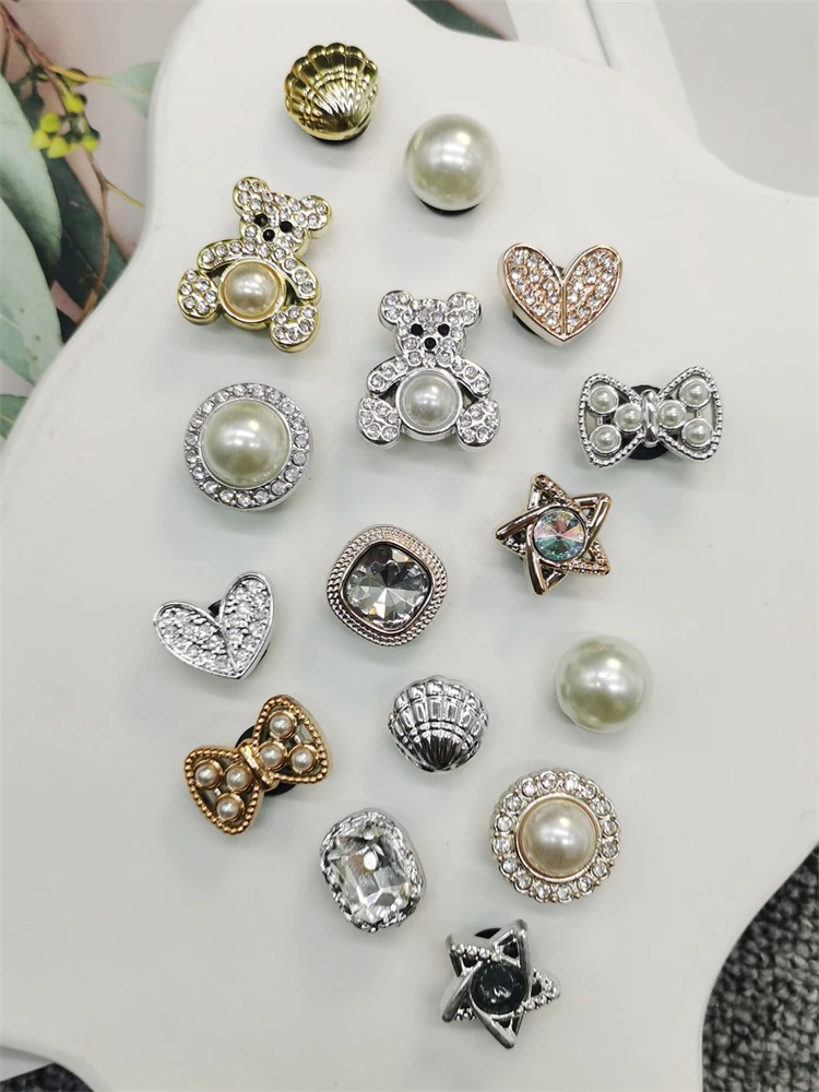 16PCS Resin Bear Shoe Charms Accessories Heart Shaped Shoes Clogs Buckles DIY Decorations Artificial Faux Bead Bowtie Shoe Clips