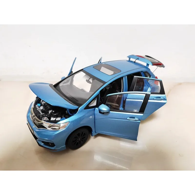 Diecast 1:18 Schaal Originele Guangqi HONDA FIT 3e Generatie 2018 Legering Model Auto Collectible Toy Gift Souvenir Display Ornament