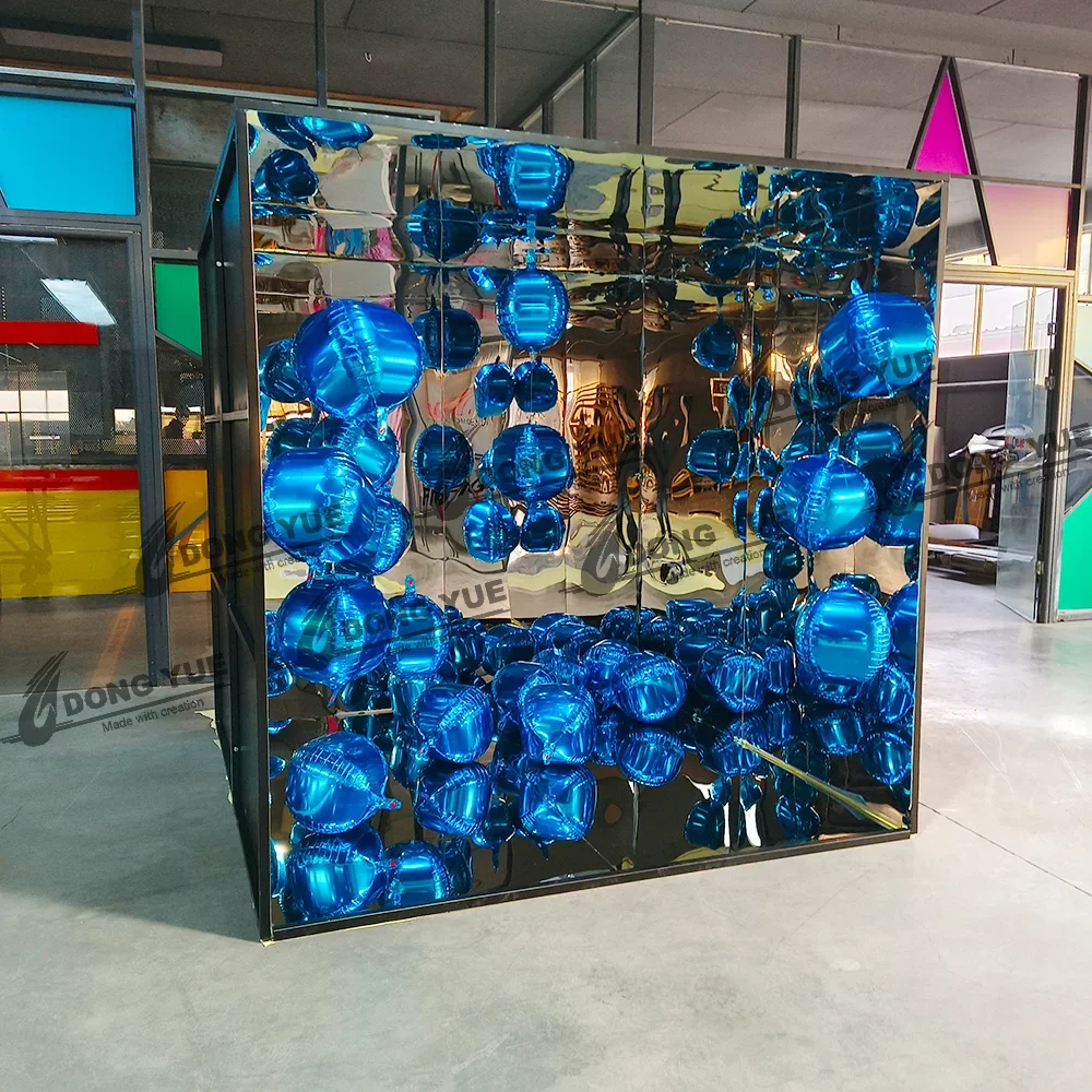 กล่องถ่ายรูปกระจกสแตนเลสแบบกำหนดเองของ Peiqi สำหรับงานแต่งงาน งานปาร์ตี้ ตกแต่งนิตยสาร กล่องถ่ายรูปกระจก