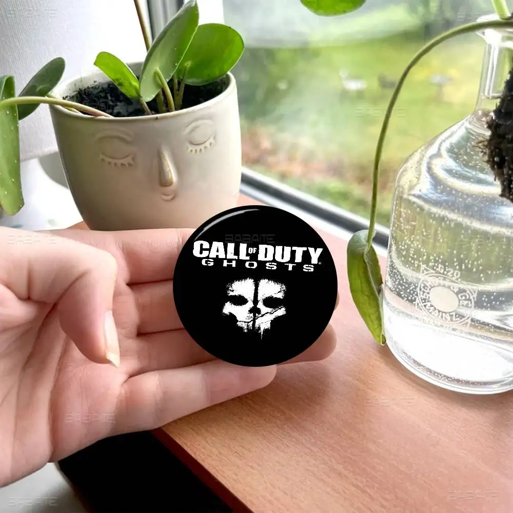 نداء الواجب الفيلم الكلاسيكي 58 مللي متر اليدوية بروش الكرتون تأثيري شارة على ظهره مجوهرات اكسسوارات هدايا #5