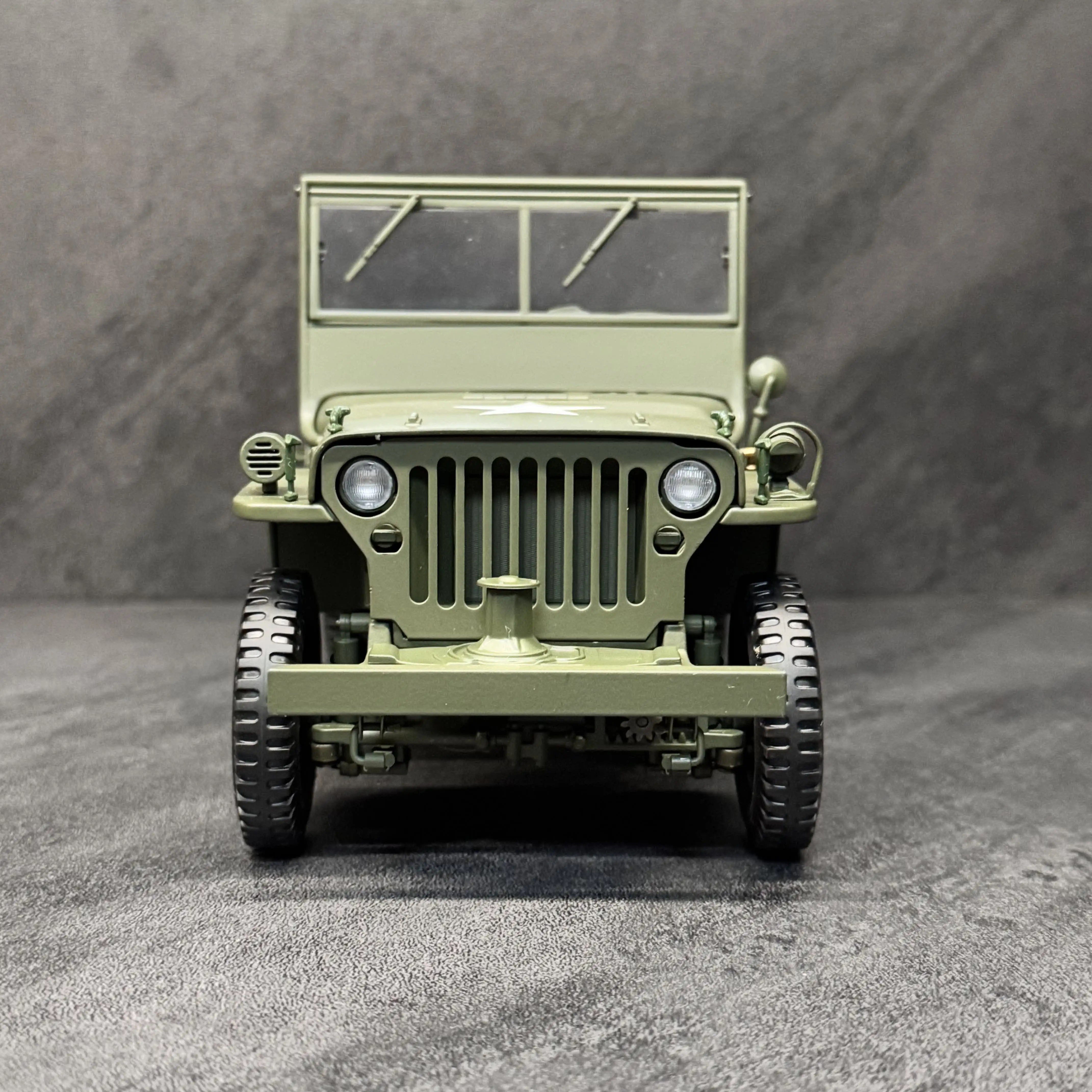 Autoart 1:18 Willys Army Vehicle 1941 Simulation Limited Edition All Open Alloy Metal Static Car Model Toy Gift