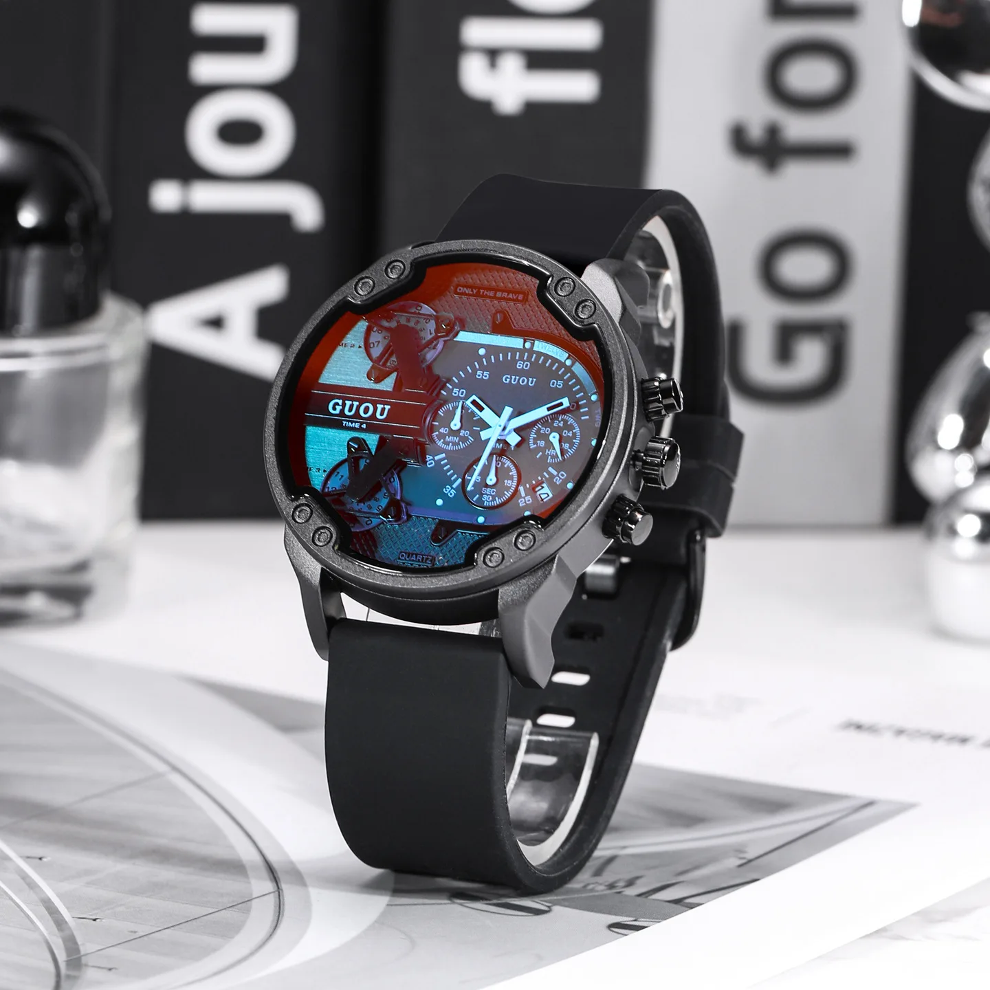 

New Luxury Quartz Watch, Multi-Functional Five-Hand Design, Silicone Strap, Youthful Style, Unisex Casual Wristwatch.