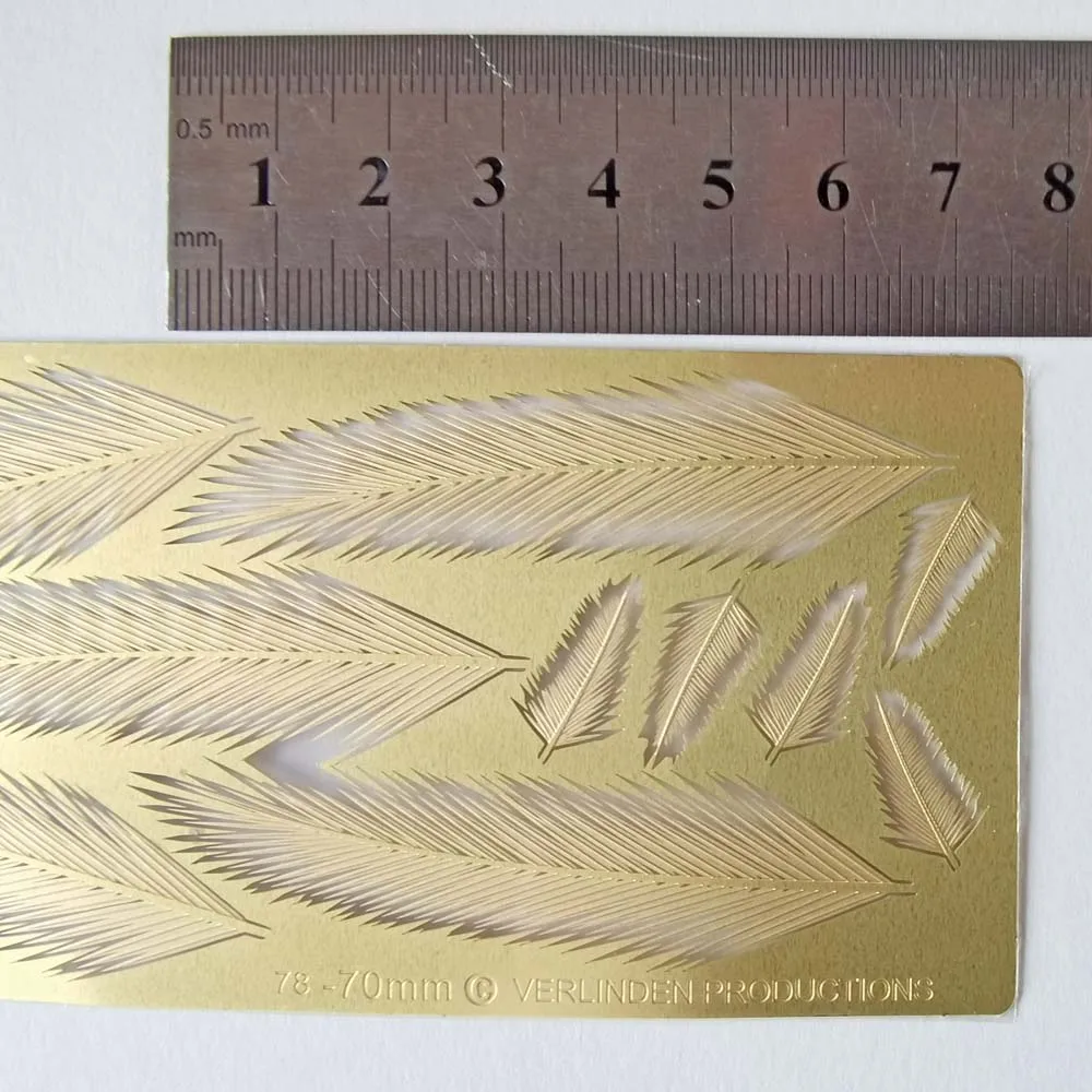 New 1/35 Etching Sheet Tropical Plant Leaves For Scene Modeling Upgrade Metal Accessory(bigger Leaf parts))