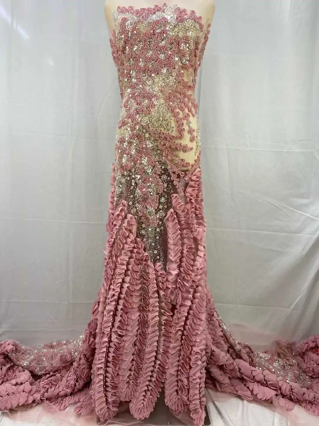 

3D High-end French Sequins Beaded Embroidery Tulle Lace Fabric Luxury African Nigerian Bridal Lace Fabric Party Dresses SZ1189