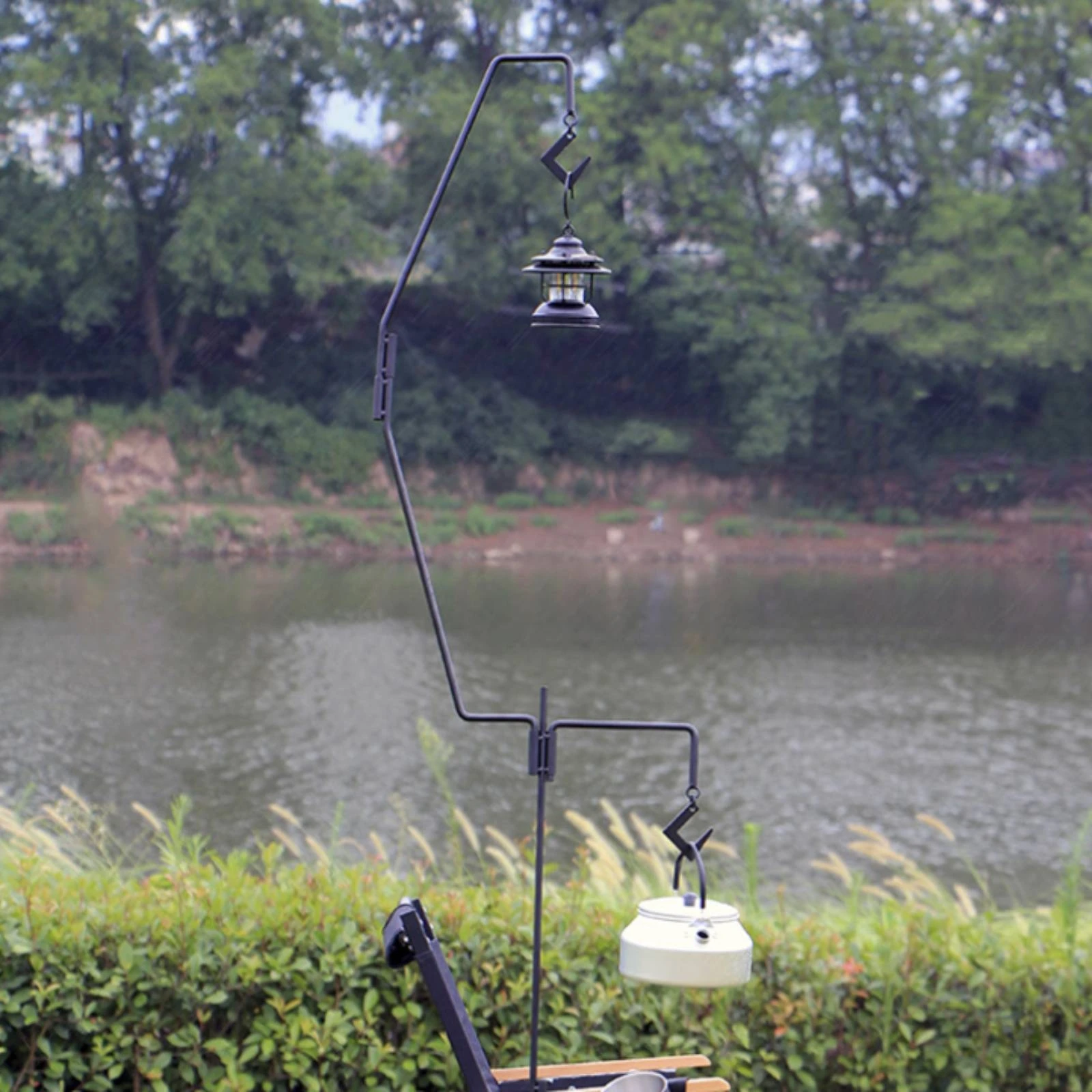 10 Pieces Camping Lantern Stand Lightweight Iron Hanging Stand Collapsible Lantern Hanger Detachable Outdoor Gear for Campsite