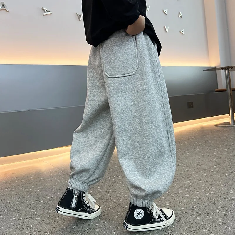 موضة جديدة للأطفال بلون Sweatpants بنين ركض غير رسمي بنطلون 110-170 الخريف الاطفال عالية الجودة القطن فضفاض السراويل الناعمة