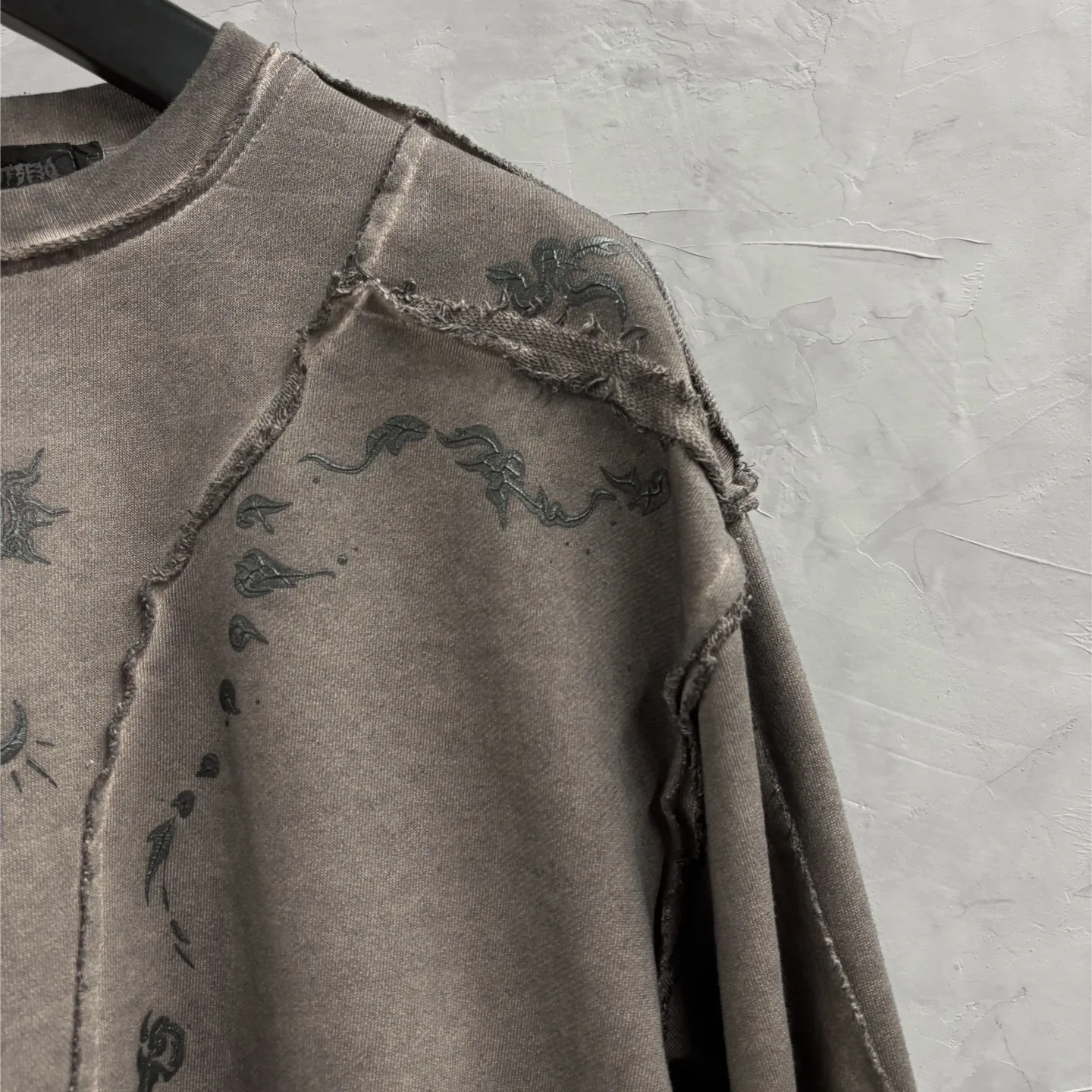 Wasteland Style Distressed Stitching Stand Cut Long-Sleeved T-shirt Personality Ruan Handsome Men Bottoming Shirt  Trendy