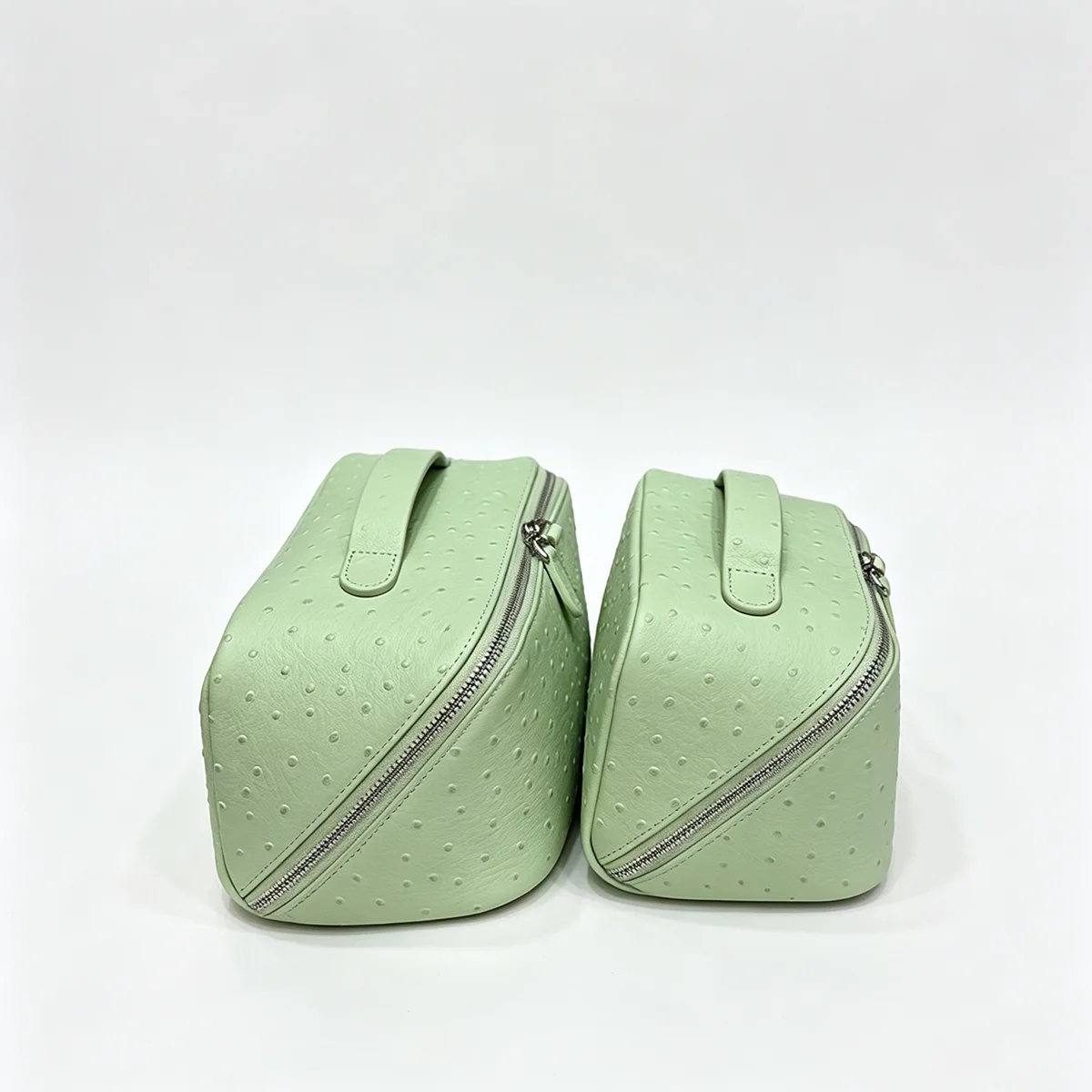 Echte Rindsleder-Kosmetiktasche mit Straußenmuster, Tragbare Reisetasche für Make-up und Toilettenartikel mit Reißverschluss – Detail 26