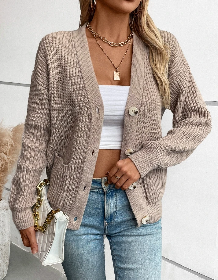 

Temperament Commuting Knitted Pullover Autumn New Fashion Loose Casual Solid Color V-Neck Single Breasted Knit Sweater for Women