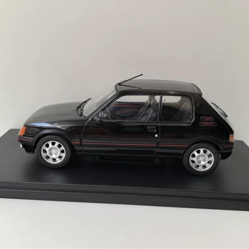 WHITEBOX 1/24 Scale 205 GTI Alloy Simulation Car Model Static Collection Decorated Holiday Gifts Toys Souvenir Gift