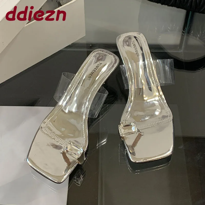 

Роскошные модные женские босоножки на танкетке со стразами, женская обувь без шнуровки, женские босоножки на мелком каблуке, шлепанцы, туфли-лодочки