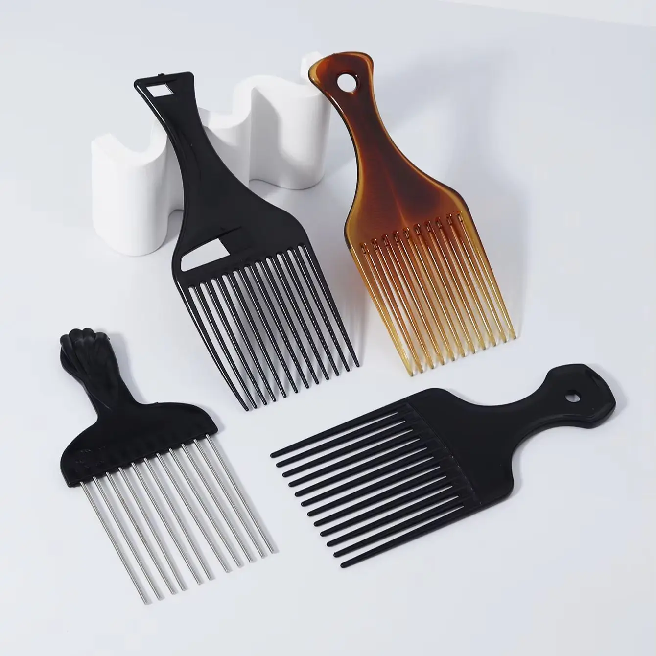 

4pcs African comb metal hair comb set, suitable for men and women's curly hair styling combs For Hair Accessories