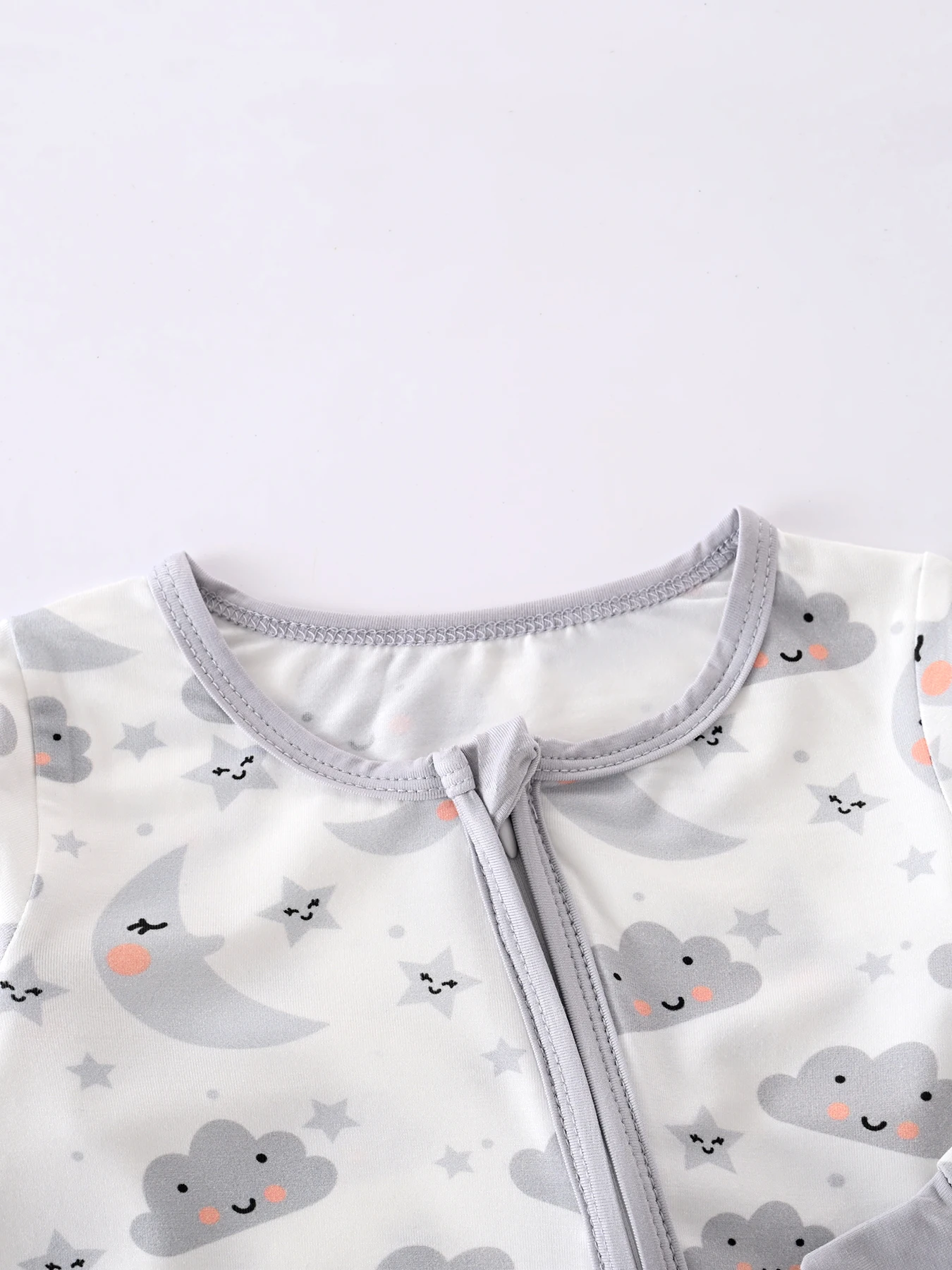 Newborn Baby Bodysuit with Zipper  for All Seasons Boys  Long Sleeve Romper Clothes Girls Round Neck Bodysuit 0-1-3-6M