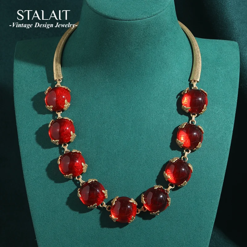 

Vintage Red Cat Eye Opal Necklace Jewelry Woman Choker Glass Sugar Antique Gold Color Leaves Luxury Christmas Accessories 2025