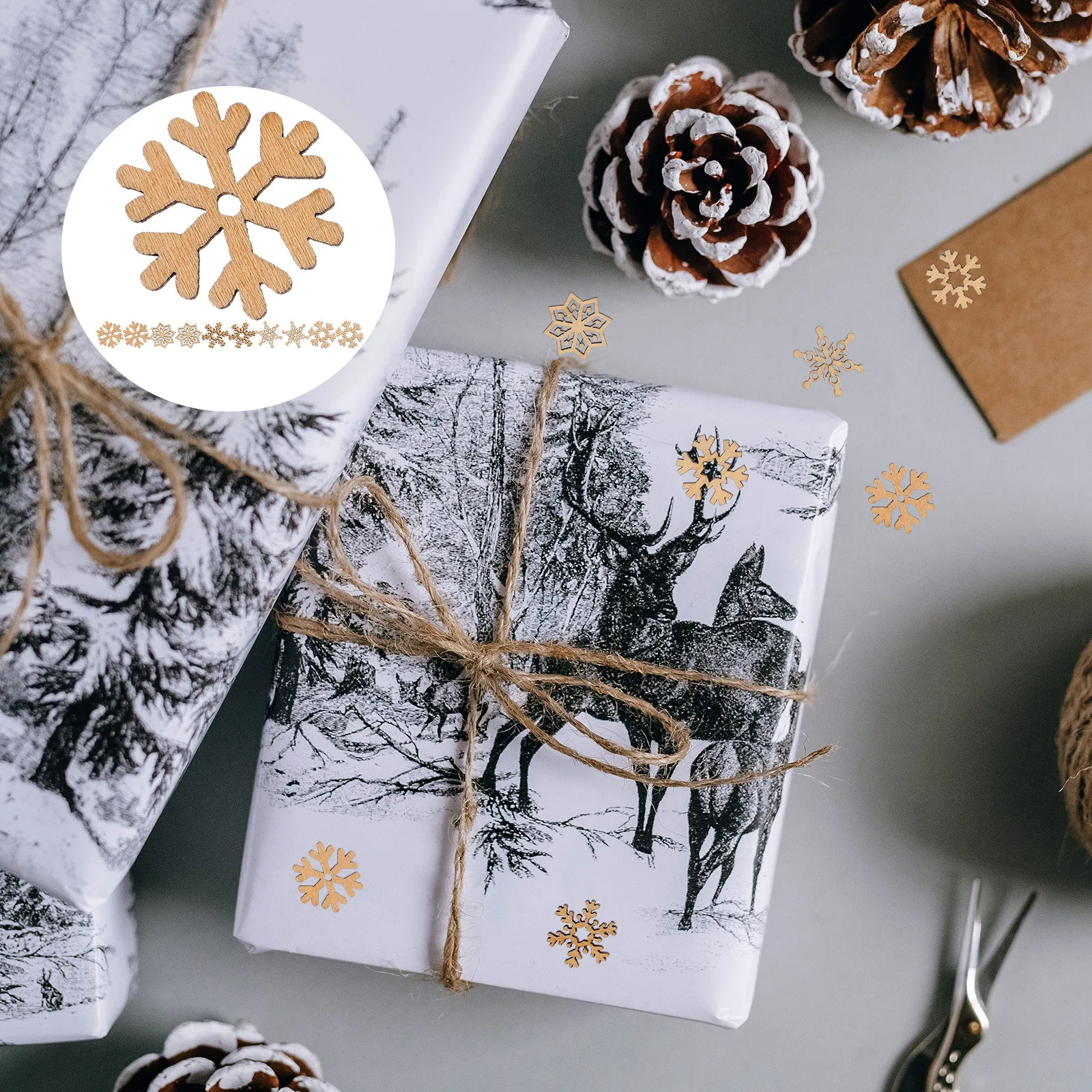 

200Pcs Christmas Snowflakes Wood Slices Unique Hollow Design Festive Wooden Decor Craft Supplies Snowflakes Wood Slices