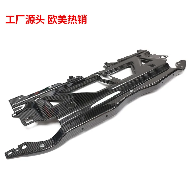 

Suitable for BMW M2, M3, M4 dry carbon body kit, carbon fiber radiator decorative cover, cooling guard plate, G87, G80, G82 modi