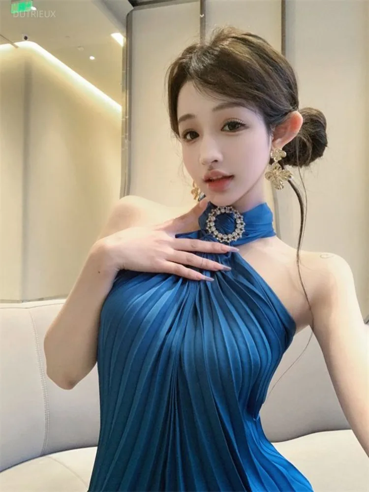 Korean Fashion Halter Pleated Vest For Women Summer Sexy Heavy Beading Tops Mujer 2025 New Sleeveless Loose Tank Top