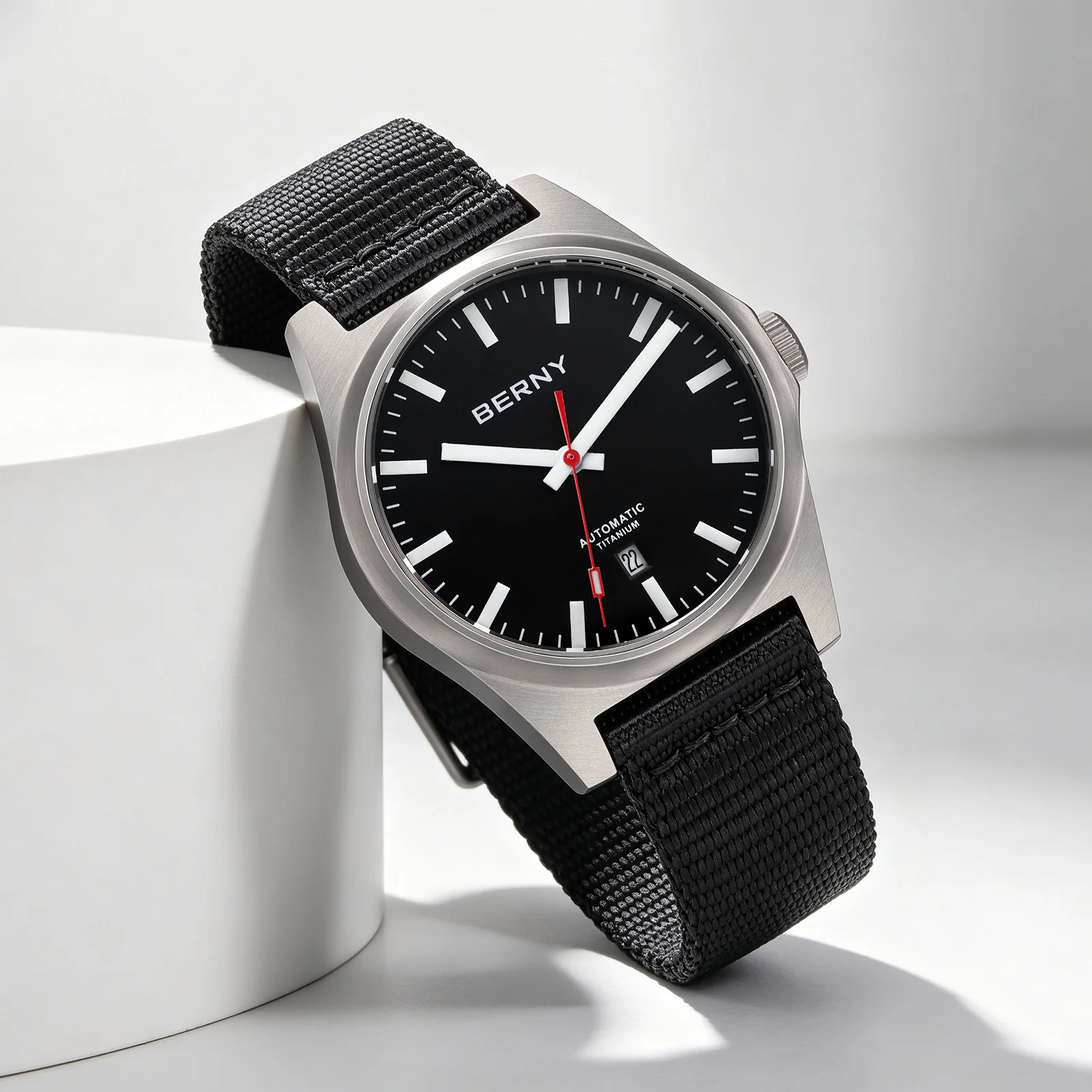 BERNY Titan-Automatikuhren für Herren, mechanische Armbanduhr, Saphirglas, voll leuchtendes Zifferblatt, 10 ATM wasserdicht, Herrenuhr – Detail 16