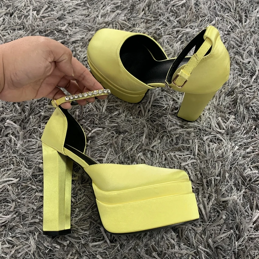 2023 Brand Fashion Women Pumps Sexy Chunky tacchi alti sandali Platform Dress Shoes Party Wedding Shoes donna Buckle strass