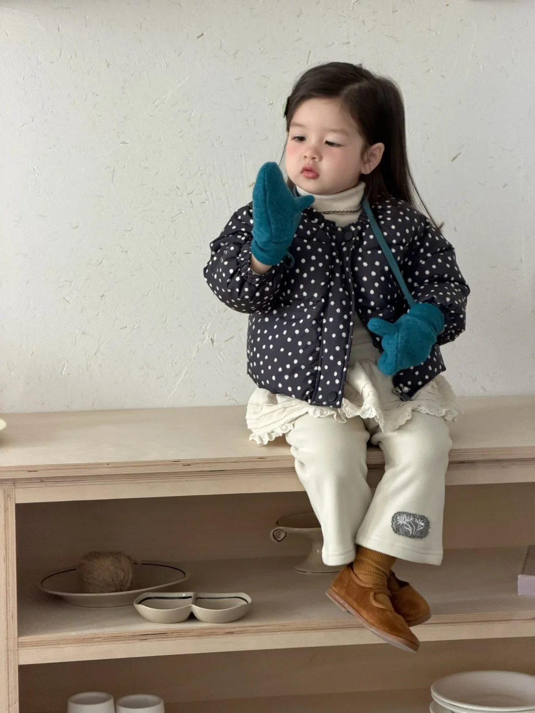 2025 شتاء جديد طفل طويل الأكمام معطف دافئ زائد المخملية سميكة الرضع فتاة القطن وسادة مبطنة طفل الكرتون البولكا نقطة معطف