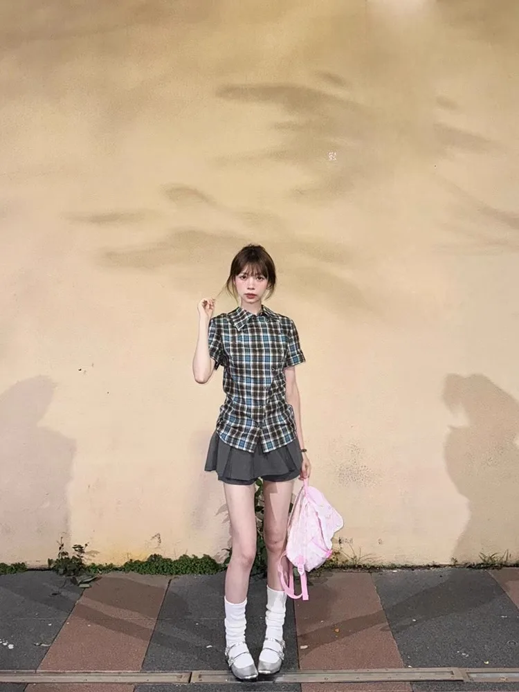여름 패션 여성 체크무늬 셔츠와 스커트 투피스 세트 버튼업 디자인 한국 스타일 달콤하고 매운