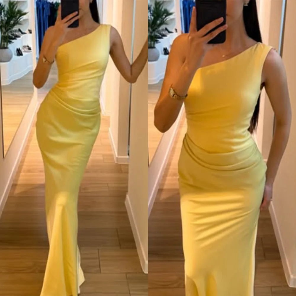 

High Quality Customized One Shoulder Sleeveless Mermaid Yellow Pleat Robes De Soirée De Luxe Serenehill Luxury Dress فستان 원피스