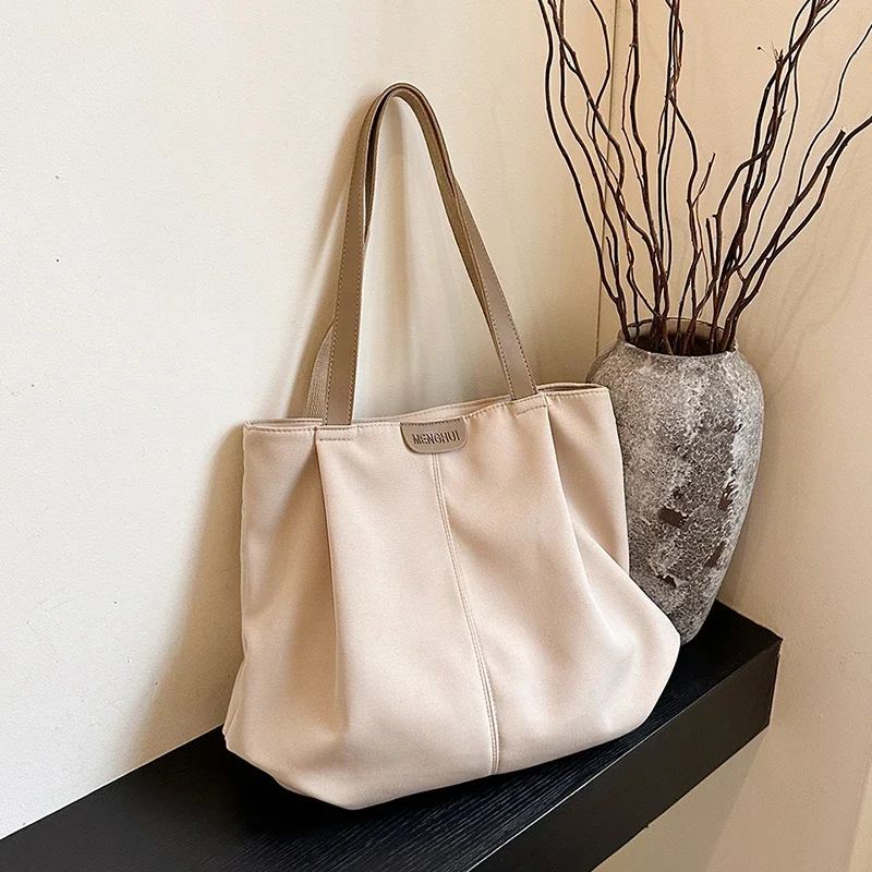 

Нейлоновая однотонная сумка-тоут 2024, новинка, сумка на молнии, большая вместительная универсальная повседневная сумка, мягкая простая стильная сумка на плечо