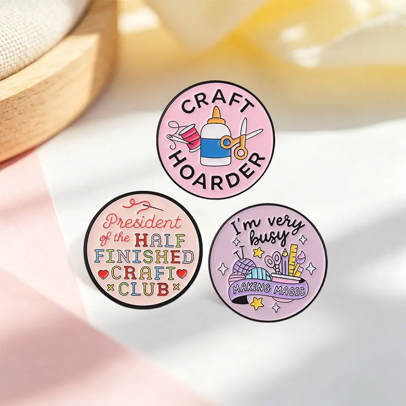 Craft Hobby Club Badges Enamel Pin Busy Making Magic Sewing Knitting Yarn Scissors Brooches Lapel Badge Gift for Handmade Lovers
