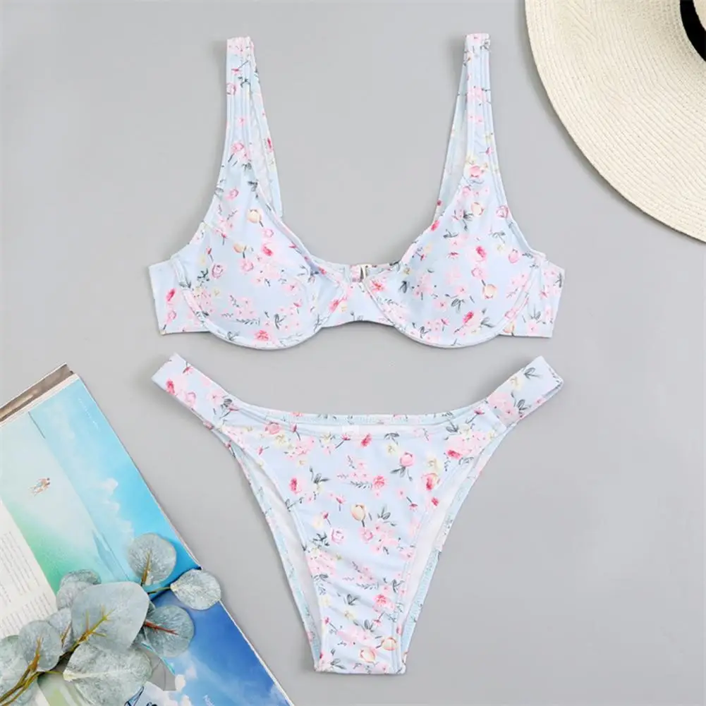 Conjunto de Bikini de 2 piezas para mujer, Bañador con estampado Floral, tirantes finos, sujetador acolchado, Tanga, traje de baño Sexy con hombros descubiertos, ropa de playa