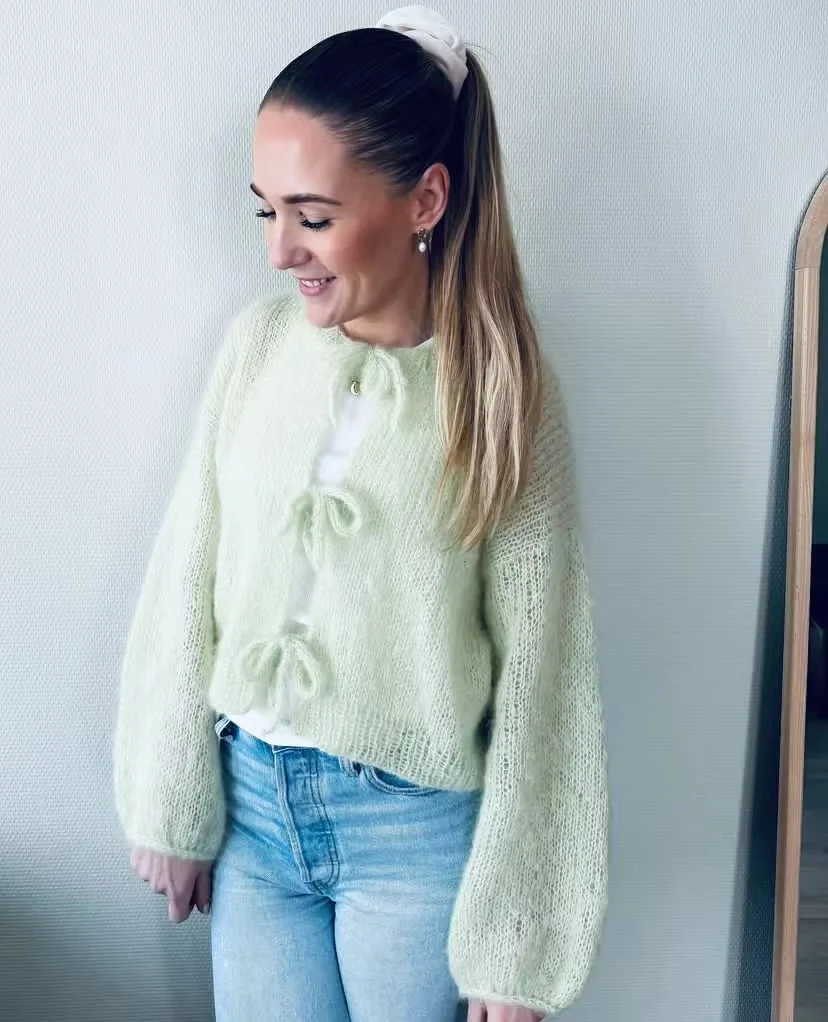 2024 early autumn new hand woven loose lazy cardigan sweater jacket women\'s knitted sweater jacket lazy style bow thin jacket