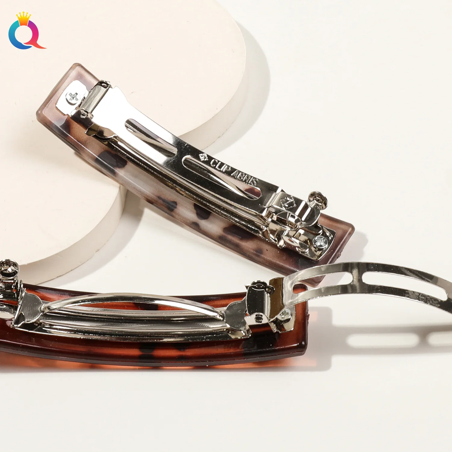 

Квадратная винтажная заколка-краб с леопардовым принтом для объемных волос, простая и элегантная заколка для хвоста