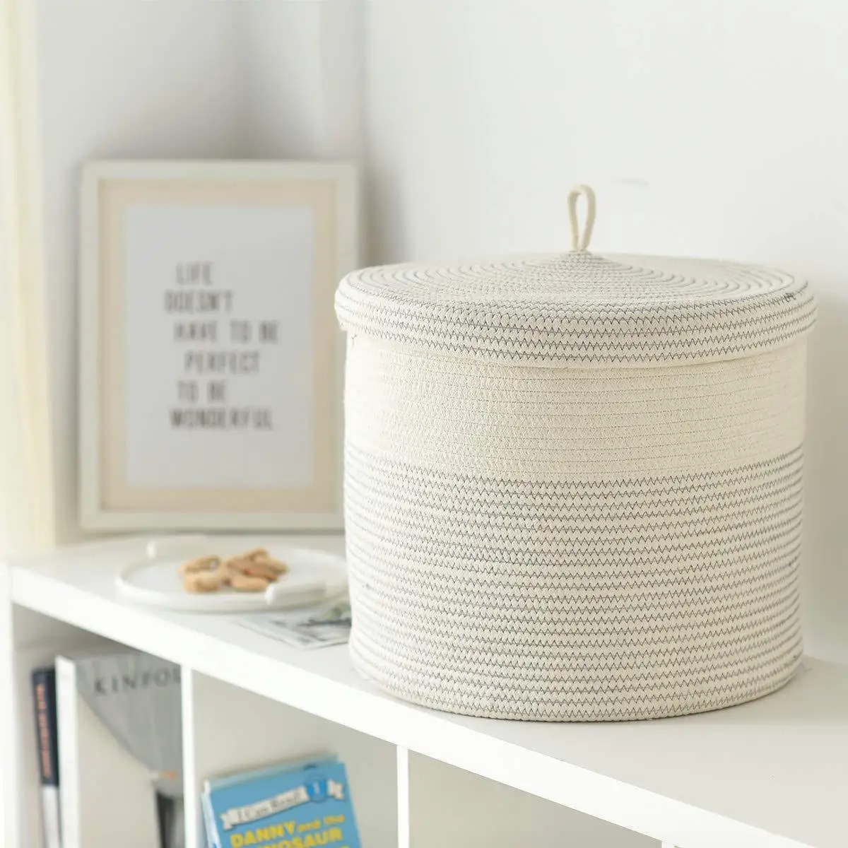 

New Fashion Clothes Storage Basket Woven Basket Foldable Storage Basket with Cover Boutique Simple Wind Bedroom Living