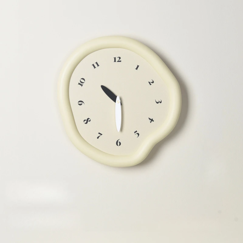 Non Perforated Cream Style High-end Creative Simple Wall Clock with Black Scale Decoration and Ultra Quiet Home Decoration Clock
