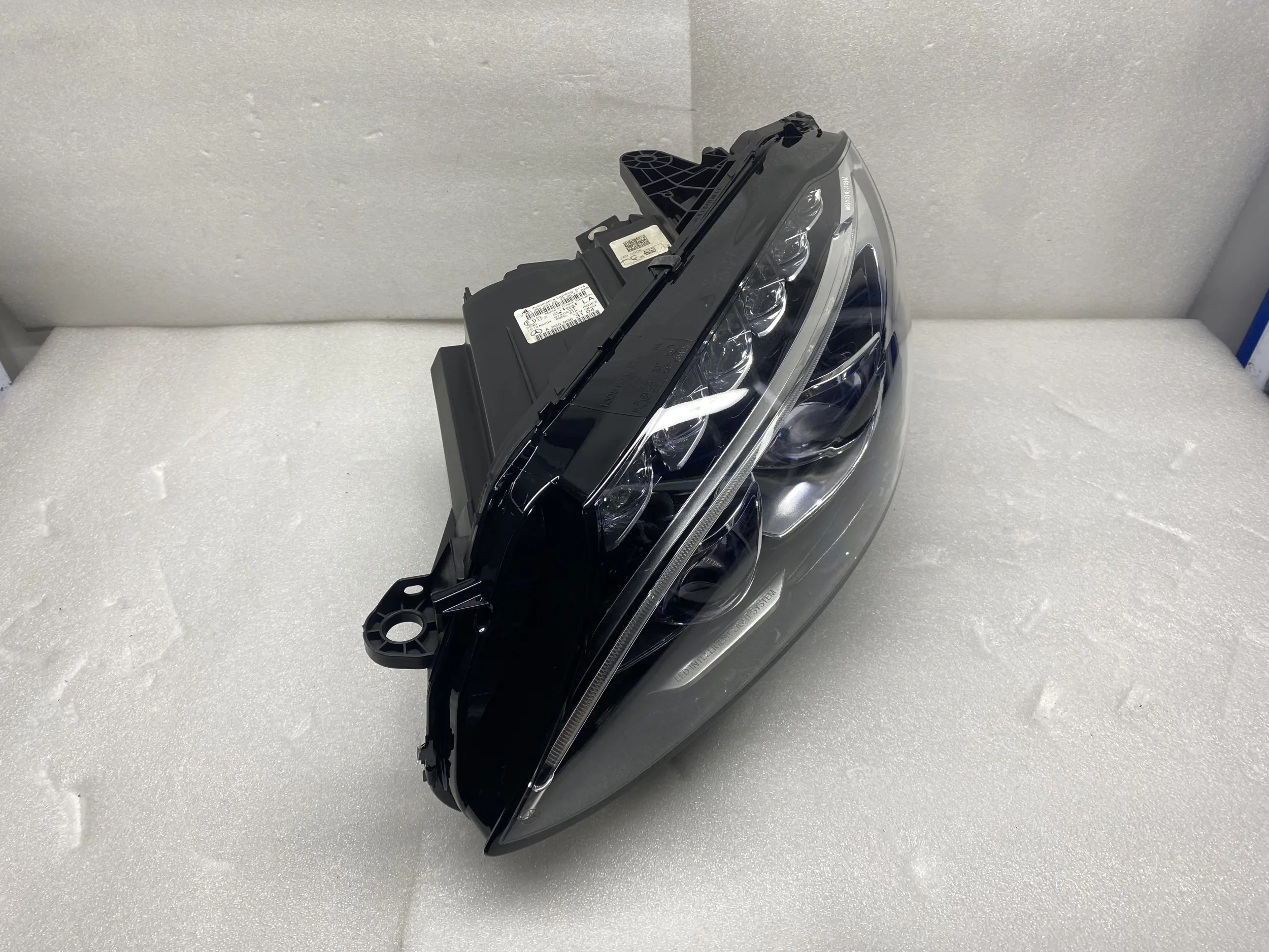 Original high-quality headlights suitable for Mercedes Benz C-Class W205 LED dual lens front lighting headlights