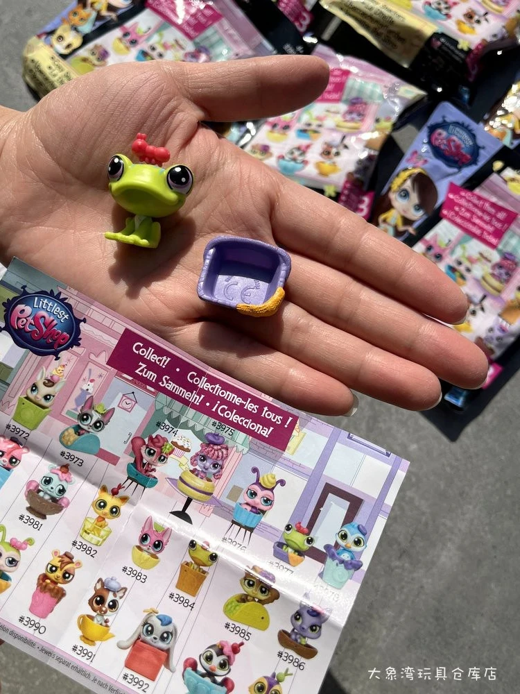 Hasbro Littleest Petshop-子供向けのミニアニメフィギュア、かわいい動物、猫と犬、モデルアクセサリー、ミステリーパック、サプライズボックス、ギフト