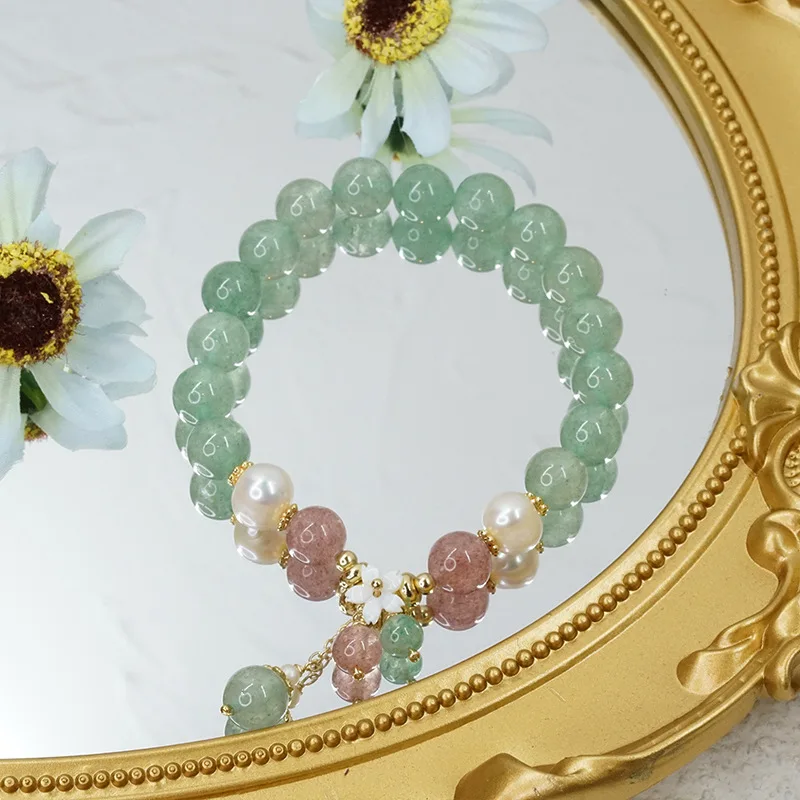 

Spring New Mori Style Green Strawberry Quartz Bracelet Female Xiaoqing Xinwang Peach Blossom Pearl Bracelet Simple Bells of Irel