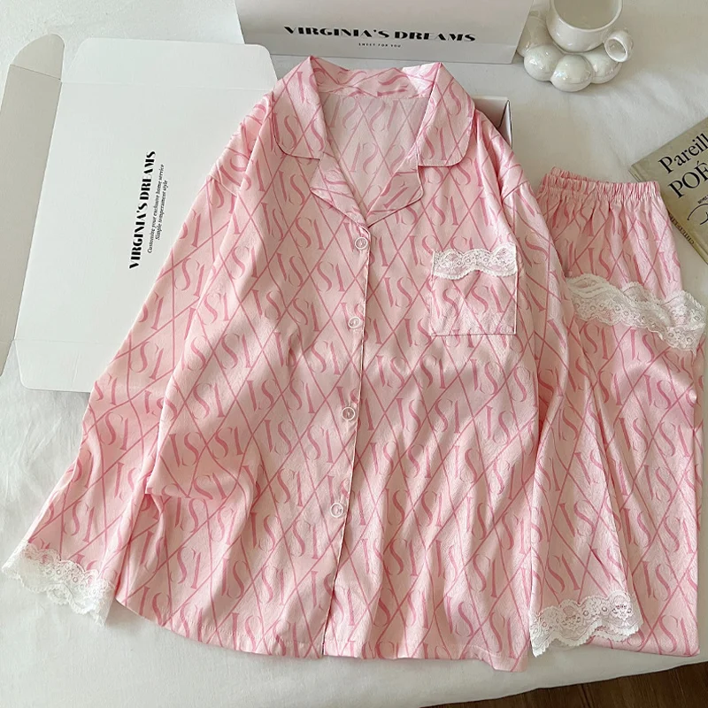 ชุดนอนผ้าไหมน้ำแข็งแต่งลูกไม้หวานใหม่สำหรับผู้หญิง ฤดูใบไม้ผลิ/ฤดูใบไม้ร่วง ชุดนอนแขนยาวหรูหราพร้อมลายพิมพ์ตัวอักษร