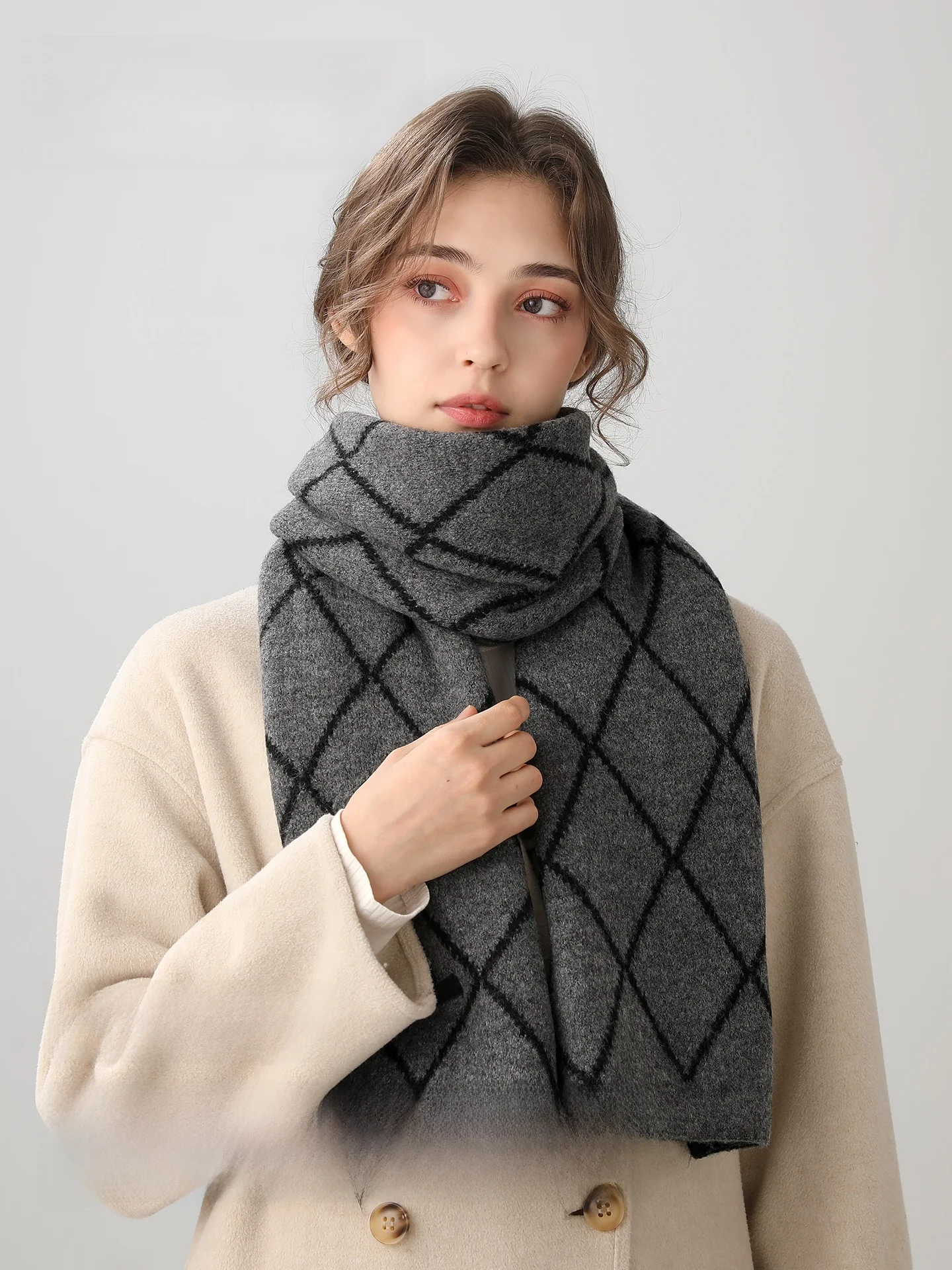 thiened-wool-blend-scarf-women's-autumn-winter-diamond-pattern-warm-high-end-feeling-ne-warmer-gift-box-cisas-gift