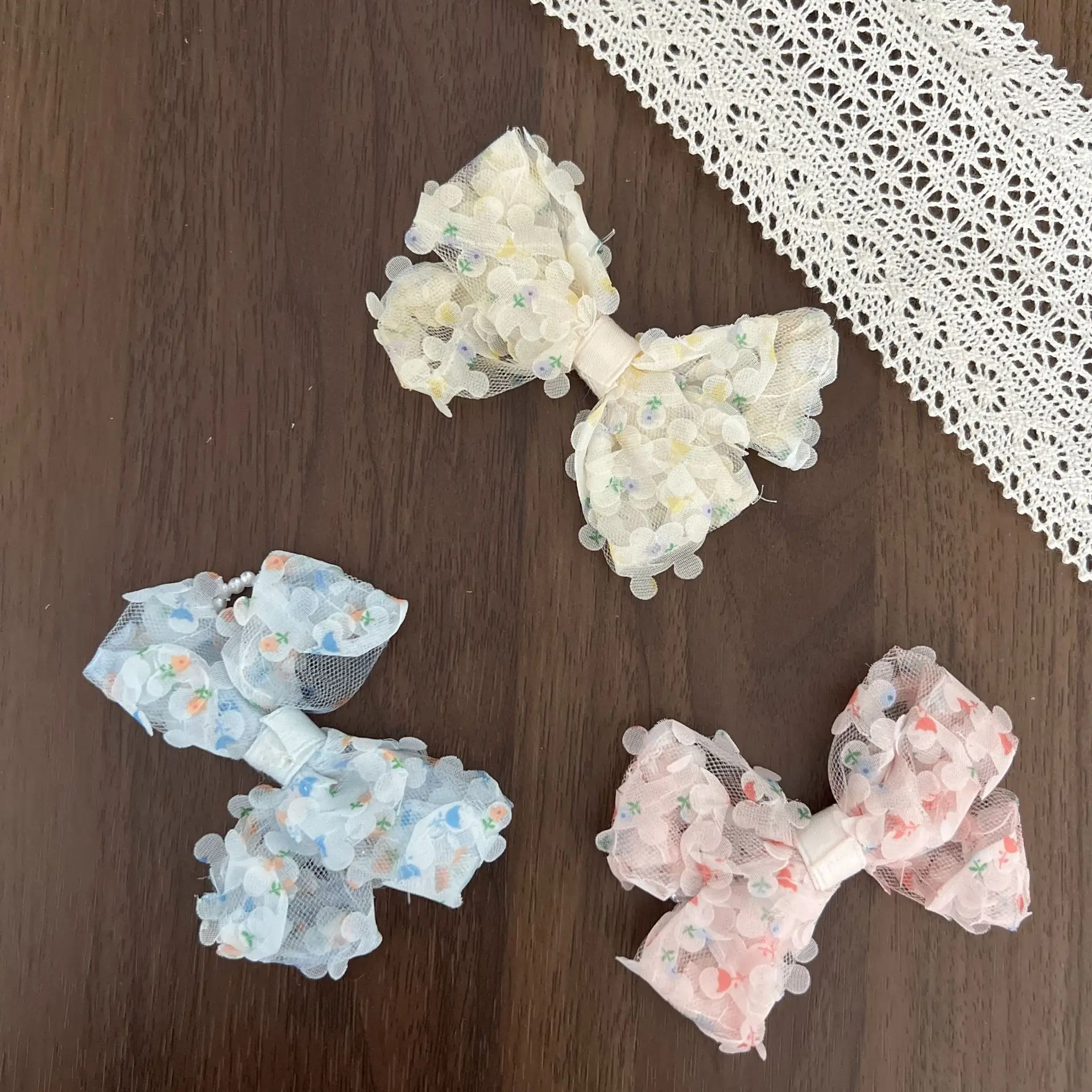 Brooch Pin DIY Accessory Sweet Lace Pearl Bow Fabric Craft Supply for Kids Scarf Clothing Decoration Lightweight Small Colorful