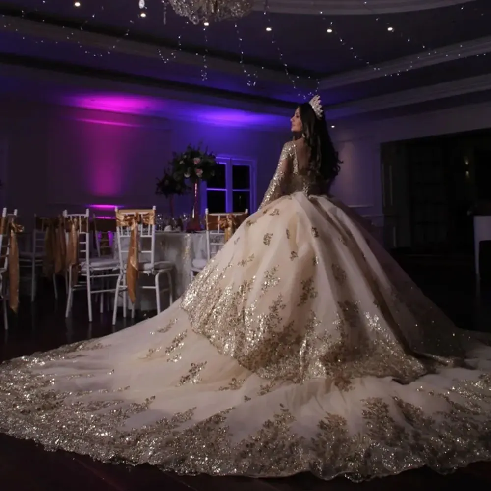 Vestidos de novia de lentejuelas champán de México, cuello redondo, apliques dorados, vestidos de baile de graduación con cuentas, volantes, boda de lujo, dulce vestido de novia 2024