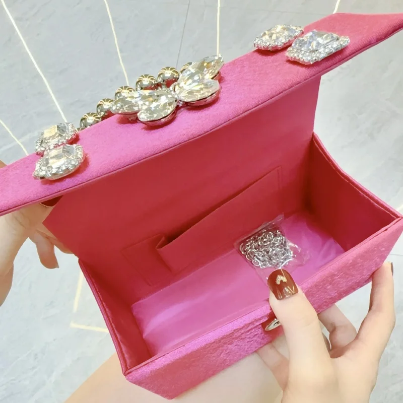 البذخ تألق مأدبة حقيبة صغيرة موضة فراشة البطانة حجر الراين حقيبة يد سيدة سلسلة حقيبة كتف حقيبة عشاء جديدة