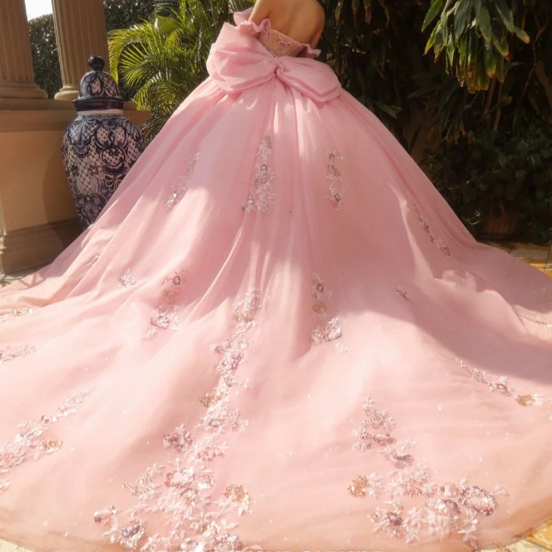 Rosa quinceanera vestido fora do ombro glitter flor decalque renda cauda longa arco vestidos de 15 quinceanera ﻿ Personalizar