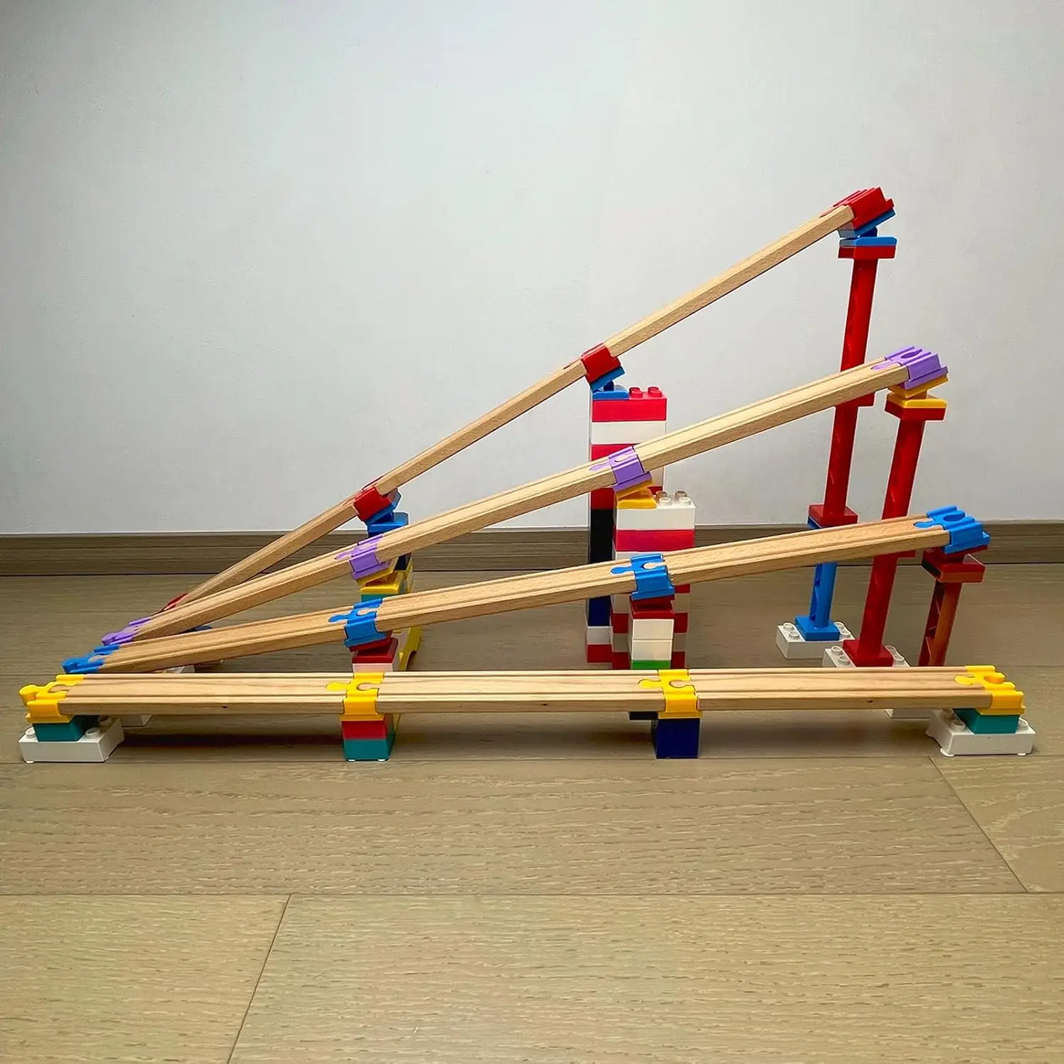 ملحقات مسار القطار الخشبي، 20 قطعة موصل مسار خشبي، متوافق مع جميع مسار القطار الخشبي من العلامات التجارية الكبرى، برت عيد الميلاد