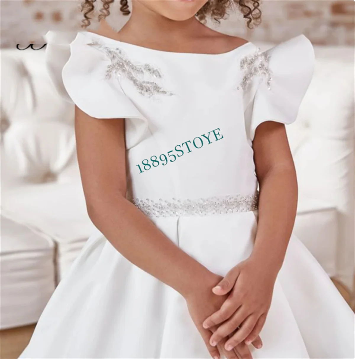 

White Flower Girl Dresses Wedding Appliques Beading Ball Gown First Communion Satin Tulle Court Train Dress for Kids Party 2023