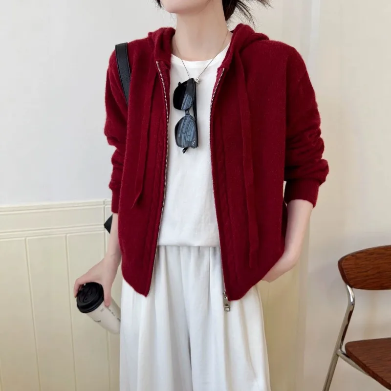 European Style Versatile Knitted Top Versatile Sweater Autumn and Winter Double-zipper Design Hooded Knitted Jacket for Women.