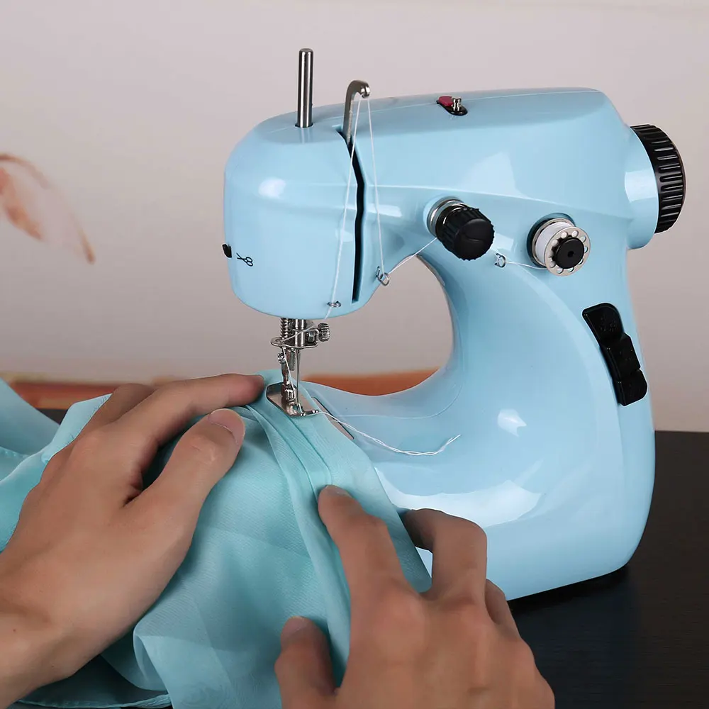 

INNE Household 211 Mini Sewing Machines Handheld Sewing Machine Light and Speed Control for Beginner DIY Home Sewing Accessories