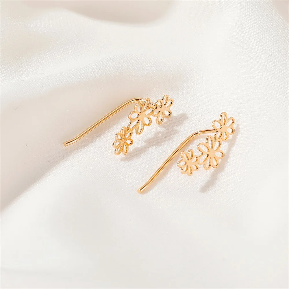 Korean Leaves Stud Earrings For Girls Charm metal Flower Personality Party Women Banquet Jewelry Gift Brincos