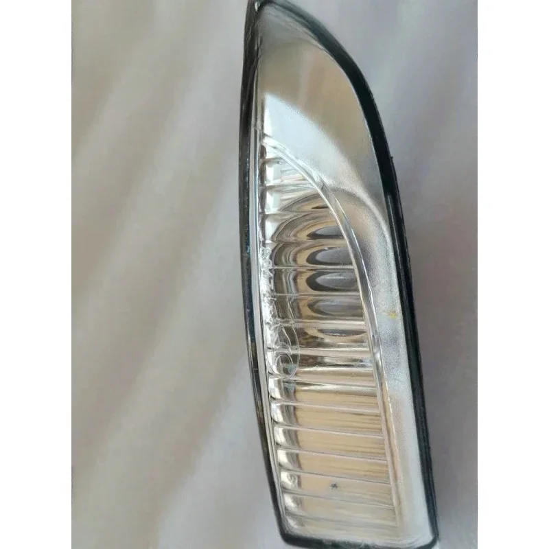 

Figzero Genuine Outside Reversing Mirror Light for Renault Fluence