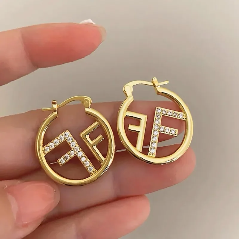 2024 Fashion Hollow Circular Letter F Earrings for Women\'s Personalized Style Party Ear Studs Jewelry Gifts