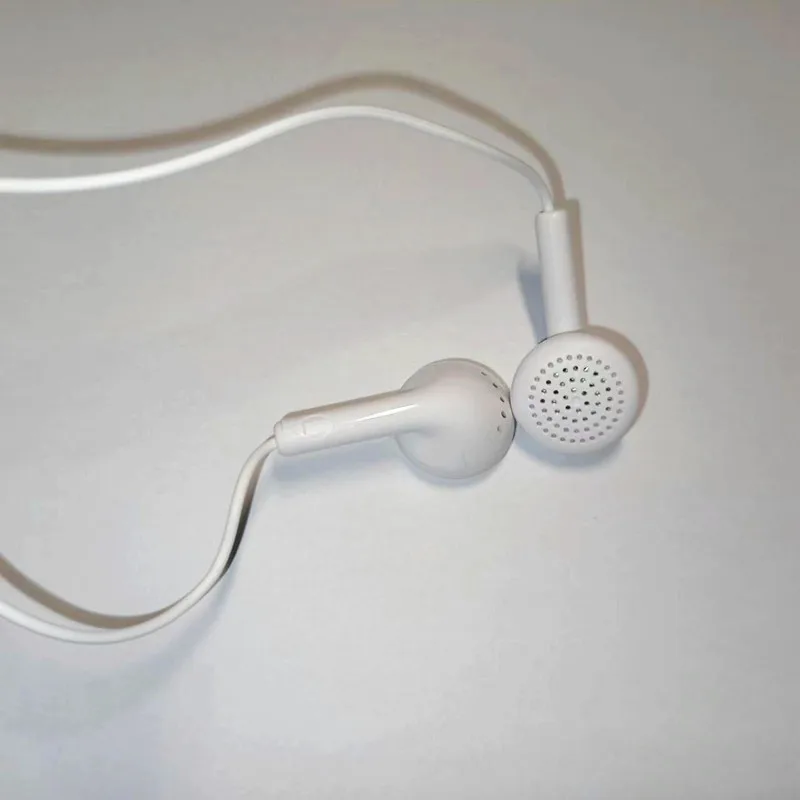 Alta qualidade mai 6 100 pçs 3.5mm fones de ouvido universal com microfone com fio linha para xiaomi huawei samsung s10 telefones